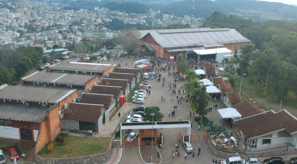 Boas compras atraem mais de 13 mil pessoas a Feira de Inverno